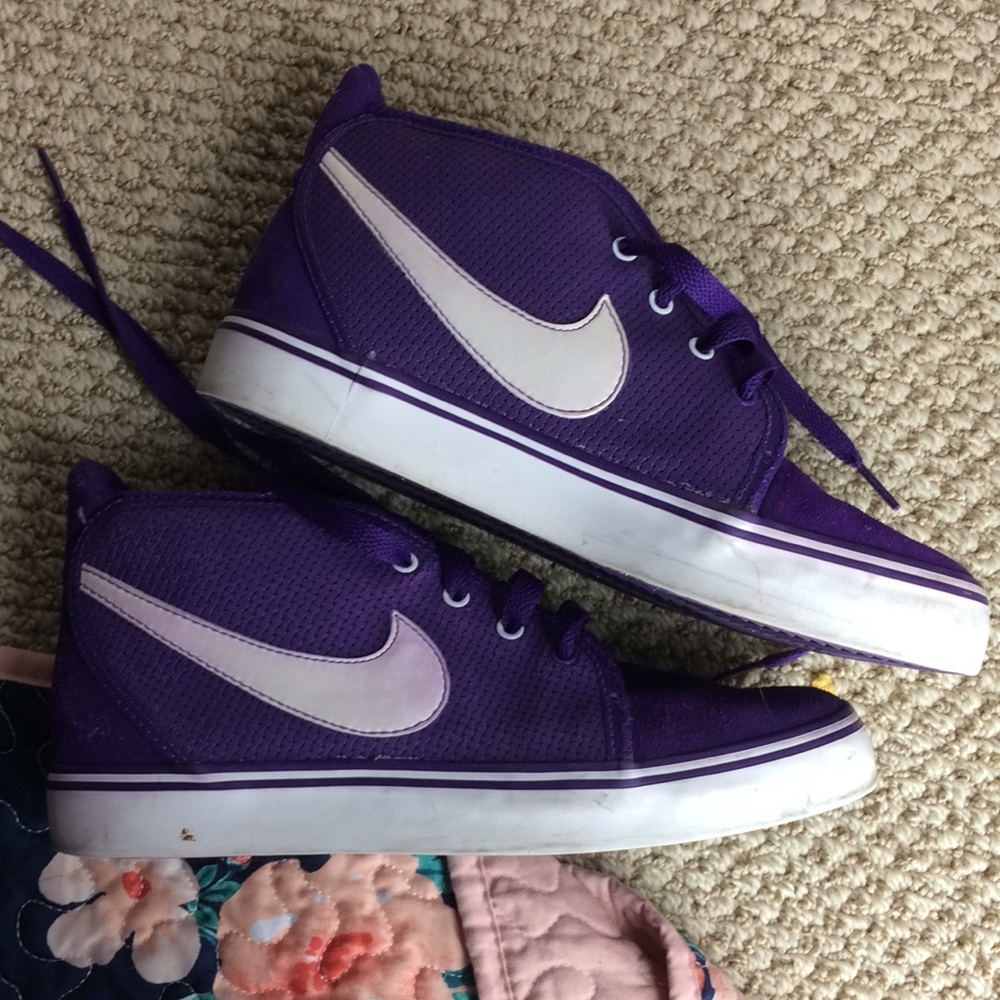 Nike royal purple high top swoosh